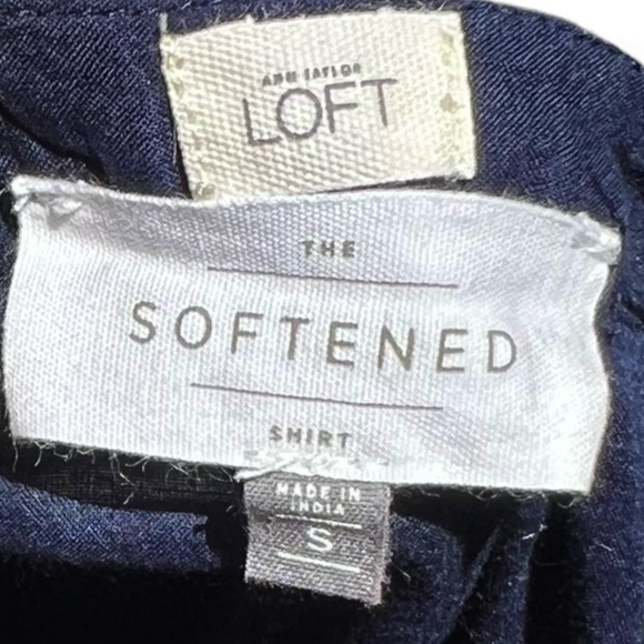 🌻LOFT Blue SEA TURTLE Embroidered Pleated Long Sleeve Lightweight Blouse Size S - Picture 6 of 7